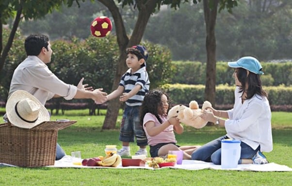 Tips Liburan Hemat Biaya Bersama Keluarga Dijamin Tetap Asyik