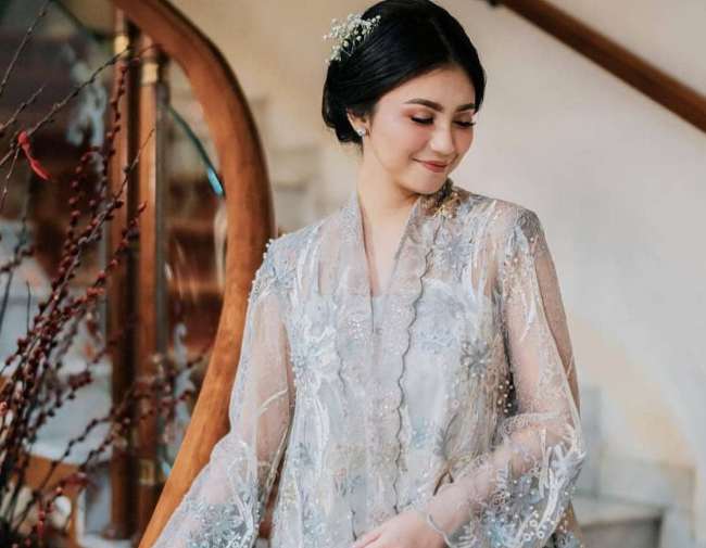 Kebaya Kartini Modern