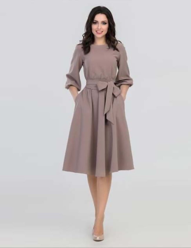 Midi Dress dengan Ikat Pinggang