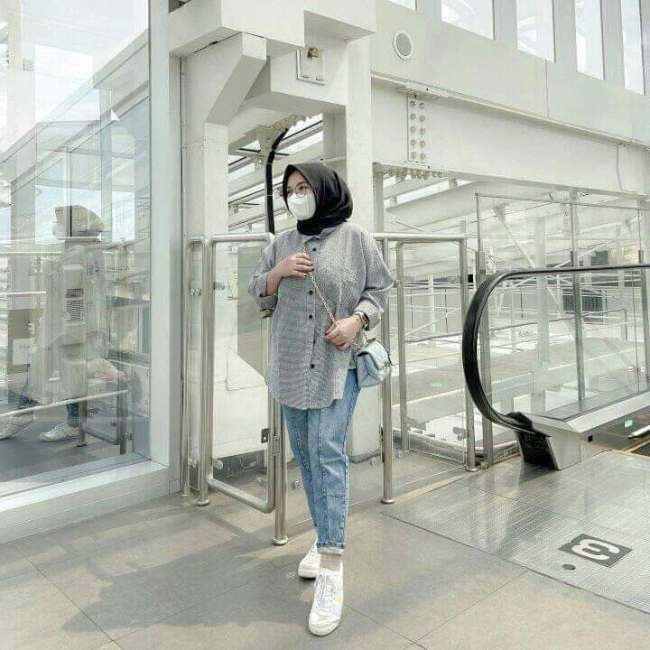 OOTD Jeans dan Kemeja