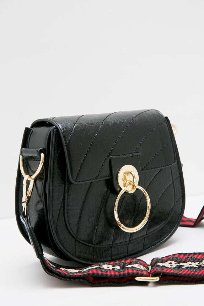 Tas Selempang Detail Ring