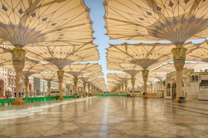 suasana masjid nabawi
