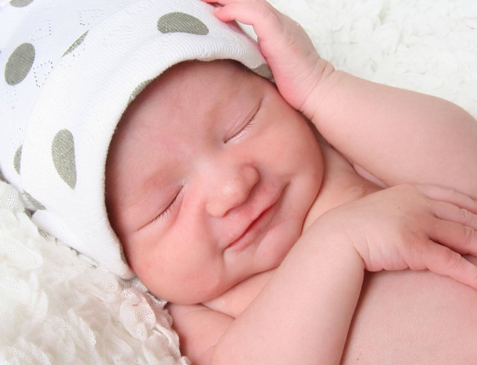 Ide Nama Bayi untuk Anak Lahir di Bulan April