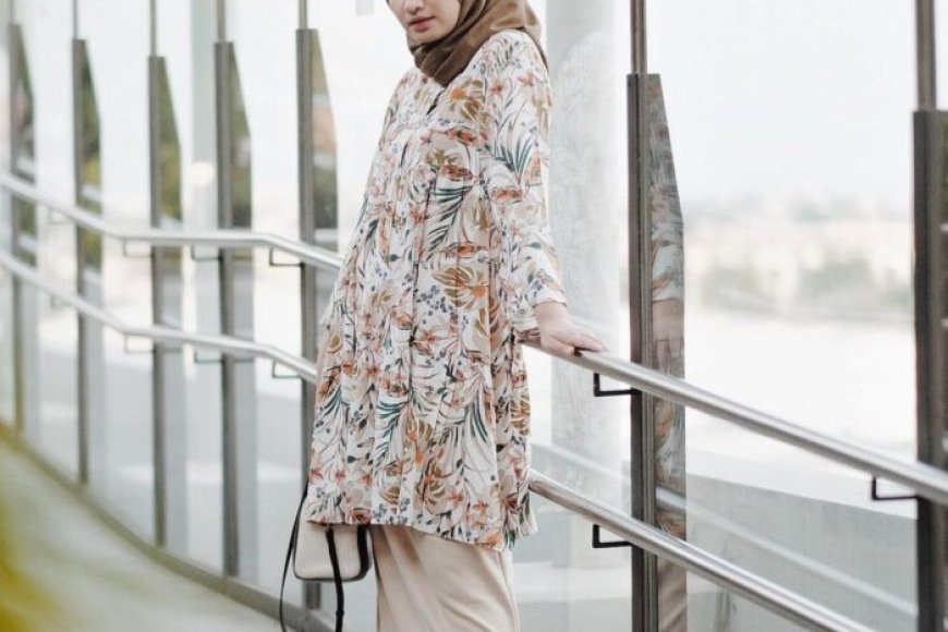 8 Tips OOTD Rok Span Kain, Jeans, dan Kombinasi Atasannya