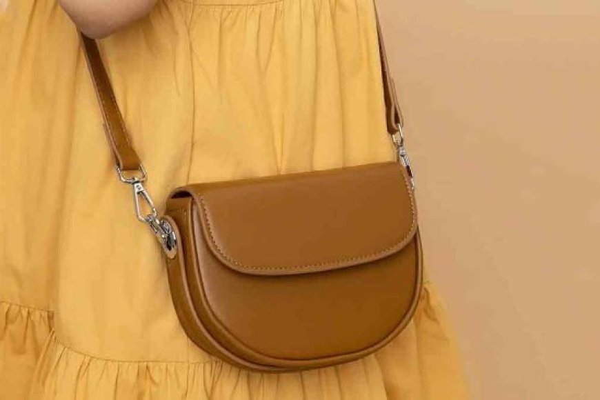 10 Merk Tas Selempang Wanita Terbaik (Lokal dan Impor)