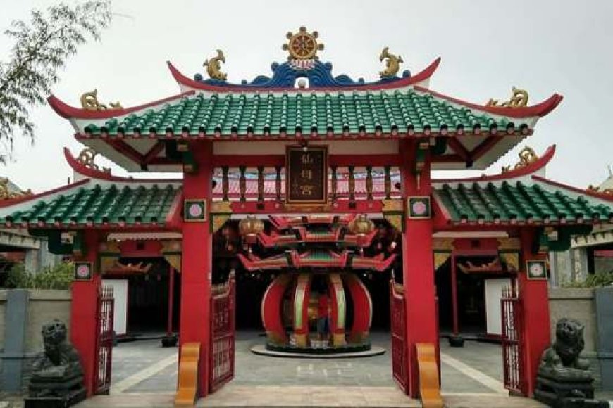 Sian Djin Ku Poh Temple: HTM, Jam Buka dan Daya Tarik Wisata