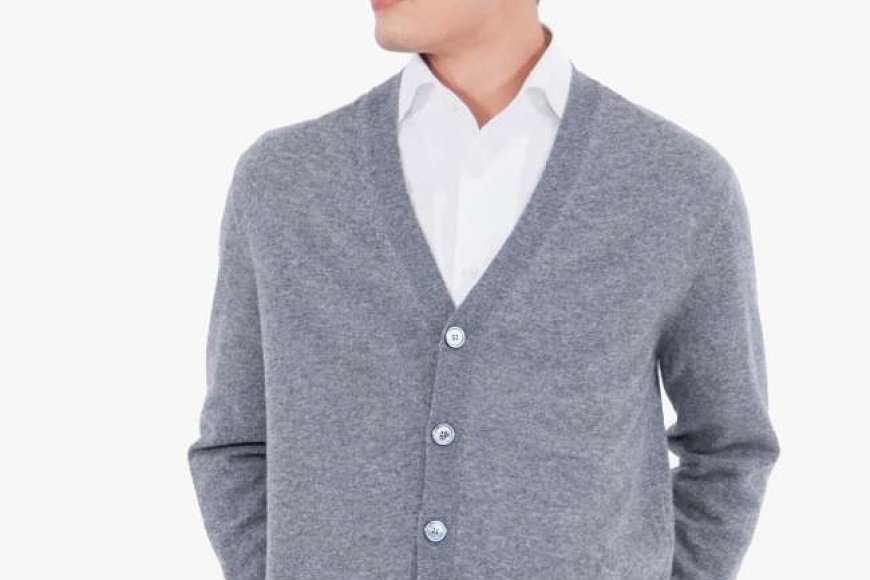 8 OOTD Cardigan Pria Hangat yang Modis untuk Hangout