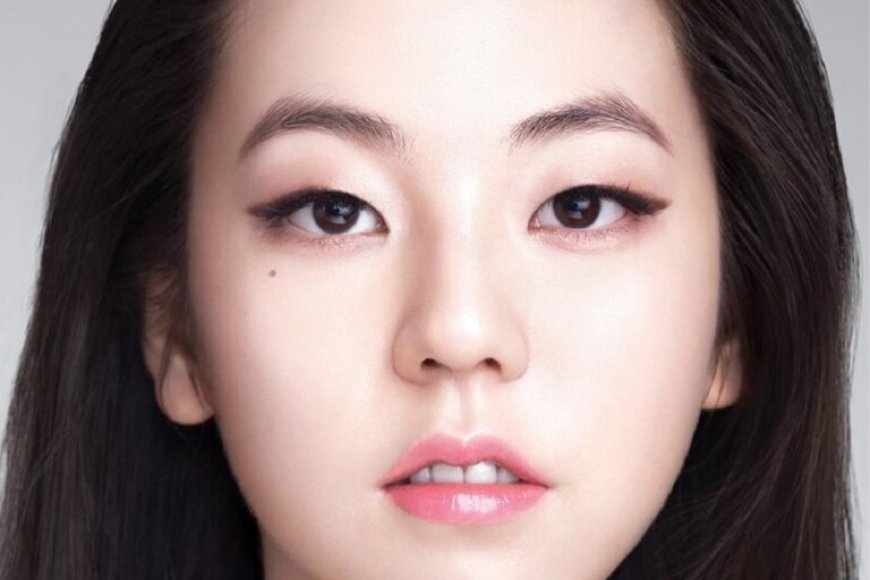 Tutorial Eyeliner Cair ala Korea Mudah dan Hasilnya Cantik