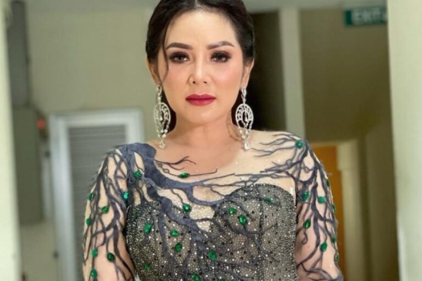 Lirik Lagu dan Chord Gitar Secawan Madu Kristina