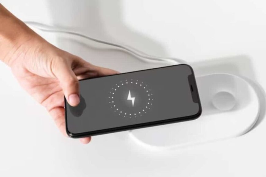 Cara Agar Baterai HP Awet, Berhenti Kebiasaan Cas HP Begini