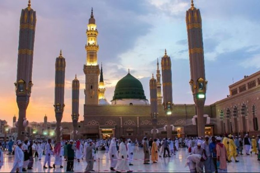 Adab dan Bacaan Doa Masuk Masjid Nabawi