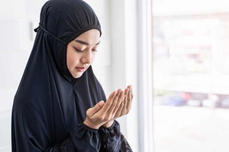 Doa Qunut Subuh Pendek Lengkap Arab, Latin dan Artinya