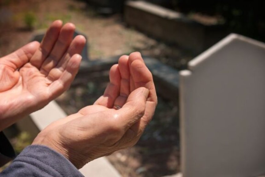 Adab dan Doa Ziarah Kubur Lengkap Tata Cara Berziarah Kubur