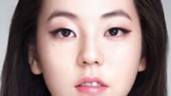 Tutorial Eyeliner Cair ala Korea Mudah dan Hasilnya Cantik