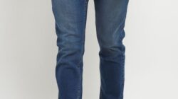 7 Model Celana Denim Pria yang Sesuai dengan Postur Tubuh