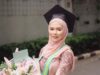 8 Model Hijab Do Wisuda Sesuai Trend 2026, Simpel Tapi Cantik!