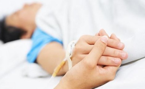 Etika Membesuk Orang Sakit