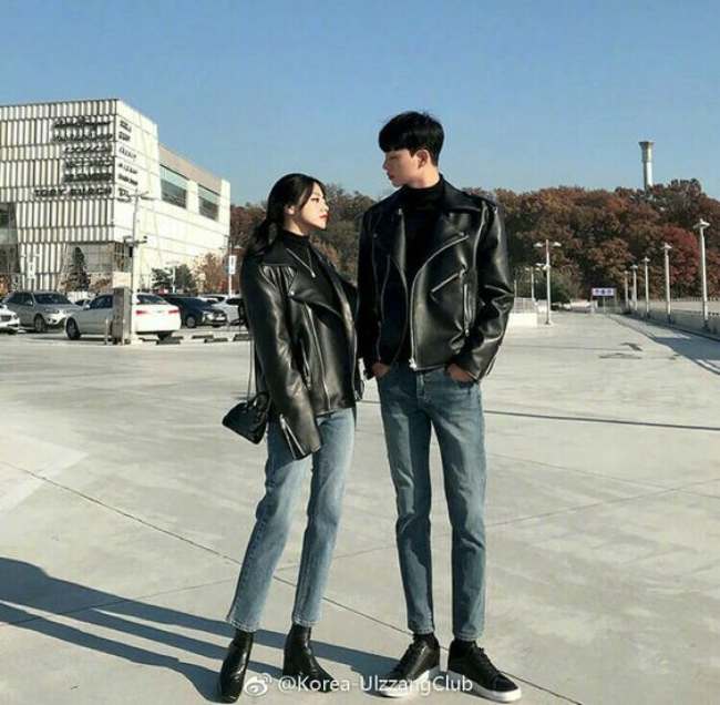 OOTD Couple Pasangan Hitam dengan Jaket