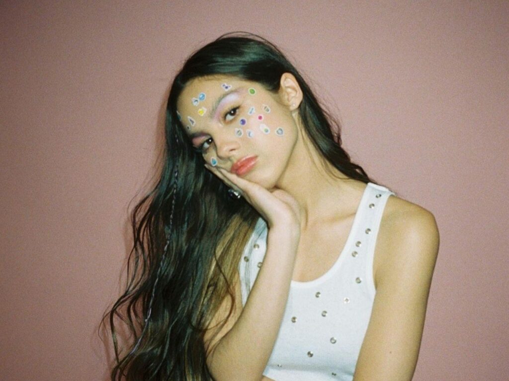 lirik-lagu-happier-olivia-rodrigo-1