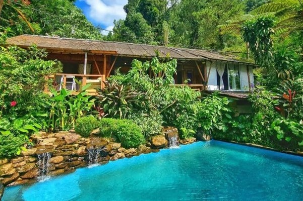 villa kampung air cilember