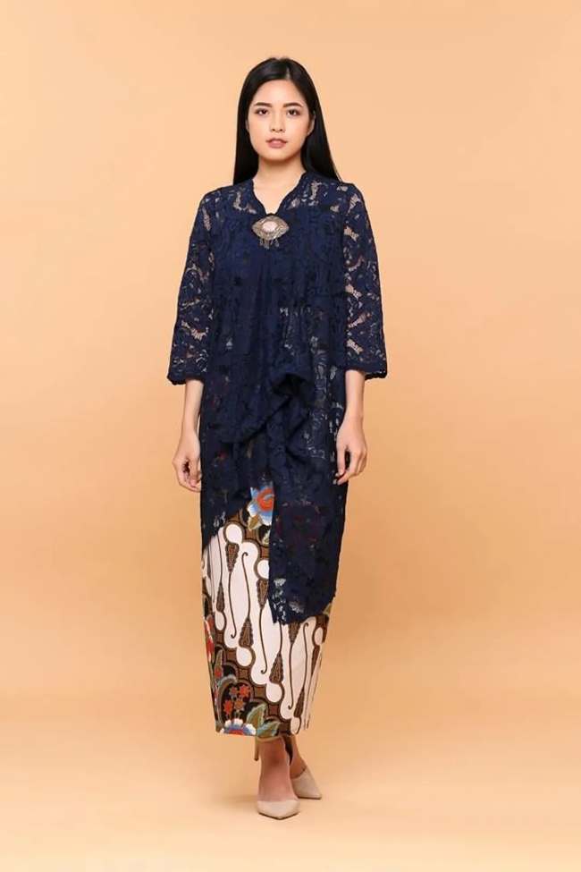 Brokat Kebaya Asimetris