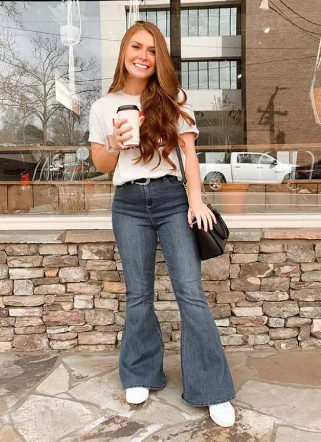 Jeans Cutbray dan Kaos