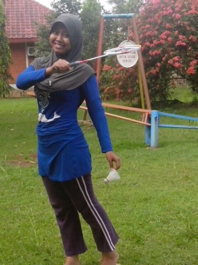 Kaos Panjang yang Fit di Badan