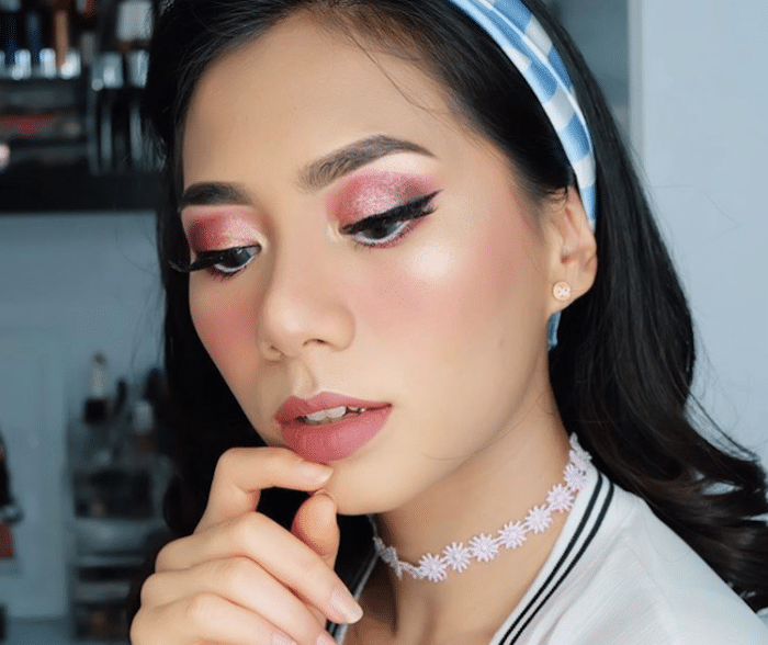 Make Up Glowing untuk Kulit Berminyak