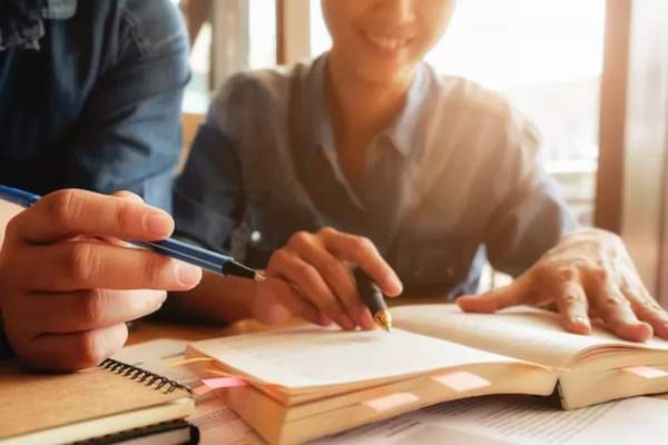 Perbedaan-Singkatan-dan-Akronim-yang-Utama