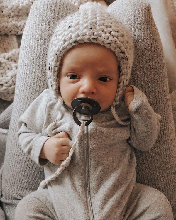 Rekomendasi Nama Bayi Laki Laki Islami 2-3 Kata