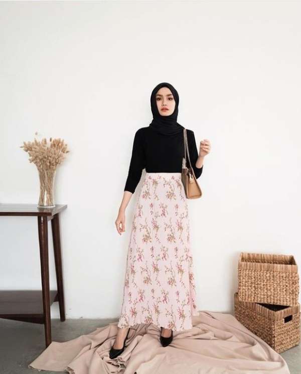 Rok Plisket Motif Floral