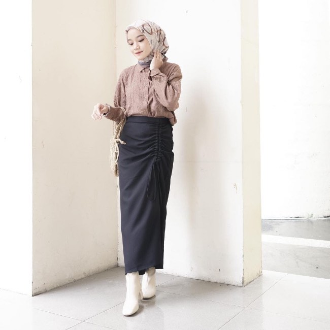 Rok Serut dengan Kemeja