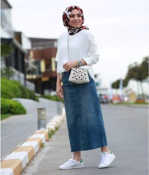Rok Span Jeans dan Blouse Putih