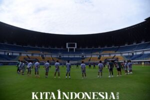 Persib Prepares Team to Face Persis Solo, Robi Darwis Ready to Give Maximum Contribution